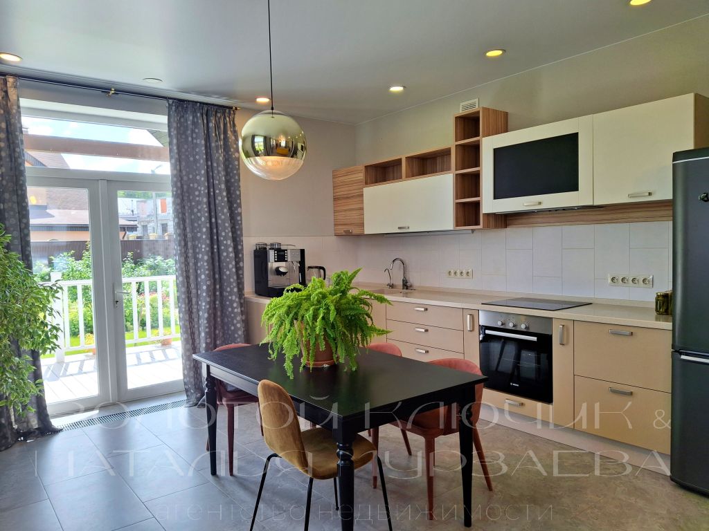 Продажа дома, 181м <sup>2</sup>, 14 сот., Бугры, ТСН Чистые ключи,  179