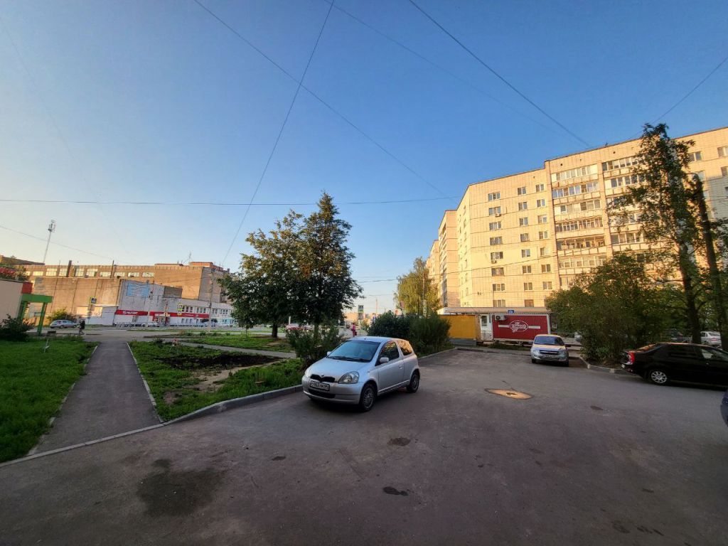 Продажа 2-комнатной квартиры, Кострома, Южная ул,  12