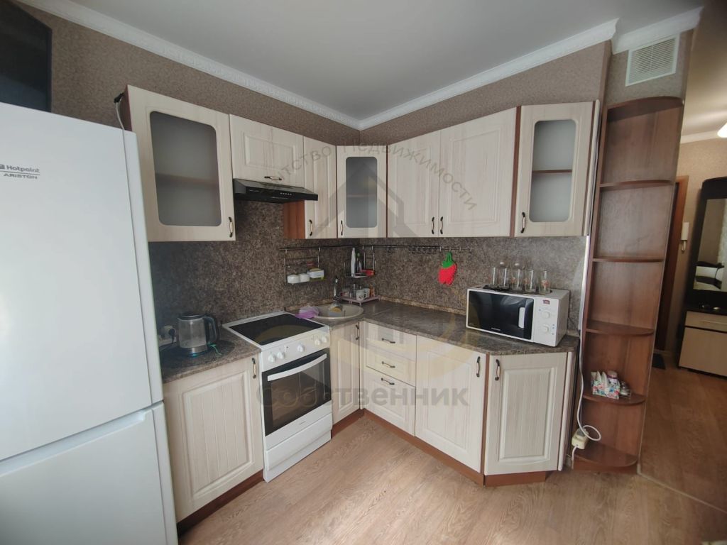 Аренда 1-комнатной квартиры, Старый Оскол, Восточный мкр,  1а