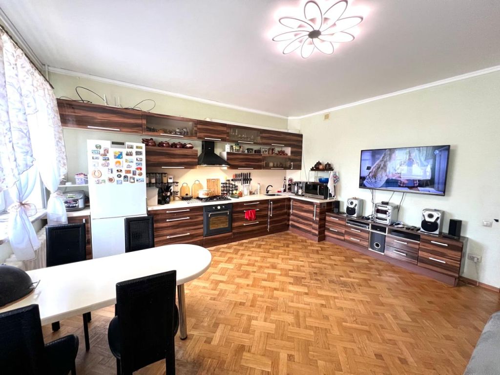 Продажа дома, 286м <sup>2</sup>, 10 сот., Тверь, Сиреневая ул