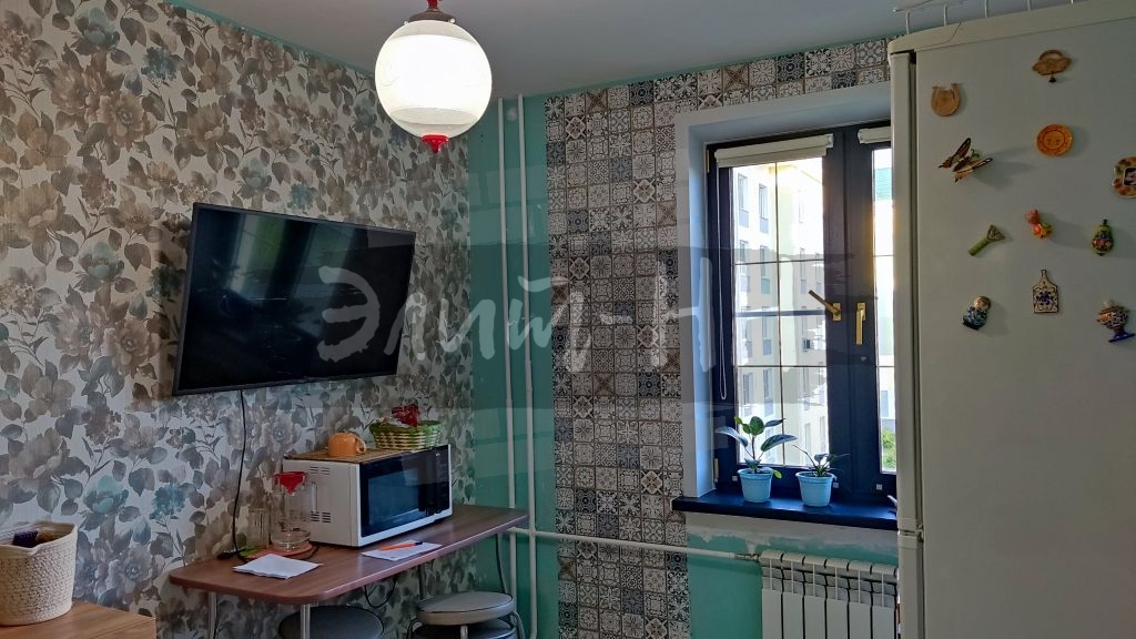 Продажа 2-комнатной квартиры, Балахна, Космонавтов ул,  12