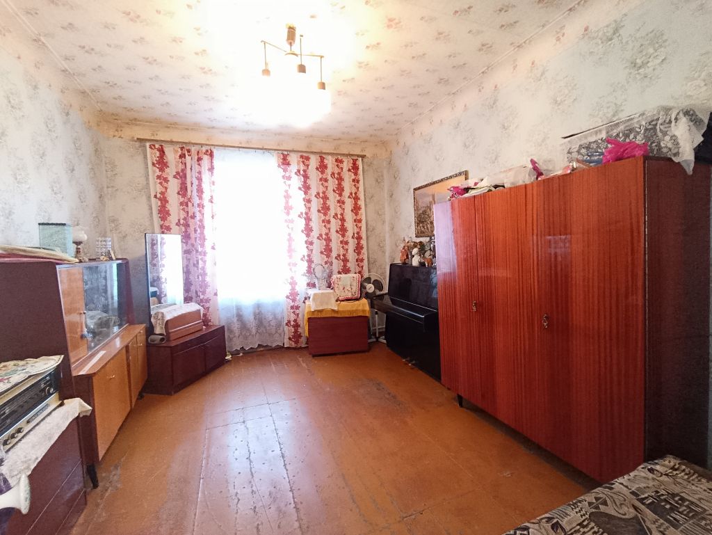 Продажа 2-комнатной квартиры, Новомосковск, Маяковского ул,  39