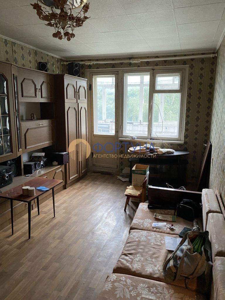 Продажа 3-комнатной квартиры, Белгород, Садовая ул,  65а