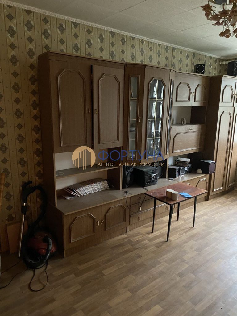 Продажа 3-комнатной квартиры, Белгород, Садовая ул,  65а