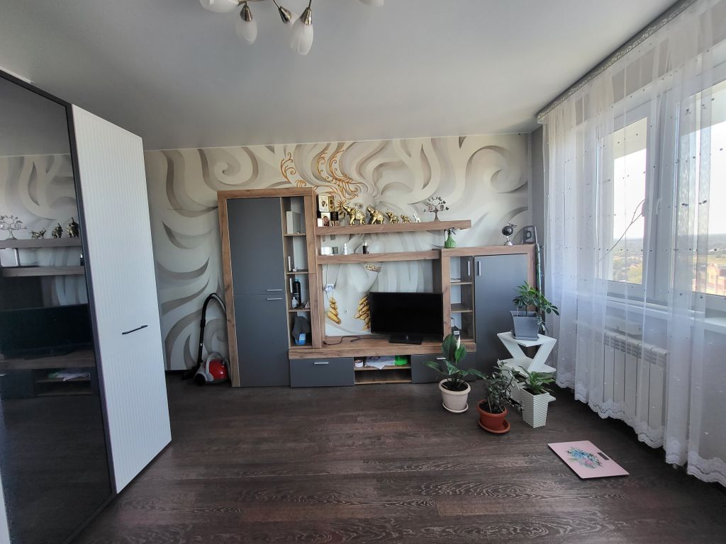 Продажа 2-комнатной квартиры, Иваново, Революционная ул,  36к2