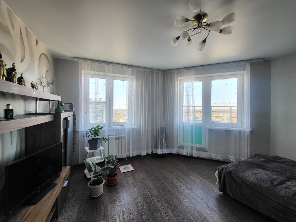 Продажа 2-комнатной квартиры, Иваново, Революционная ул,  36к2