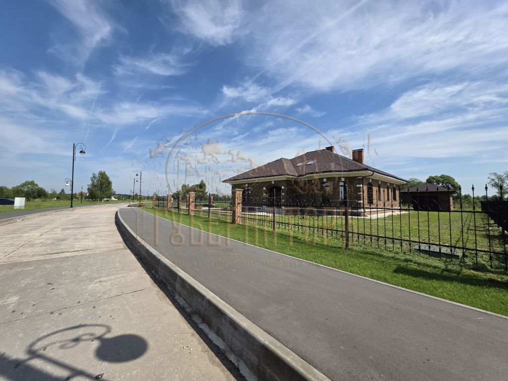 Продажа дома, 358м <sup>2</sup>, 13 сот., Отроковичи