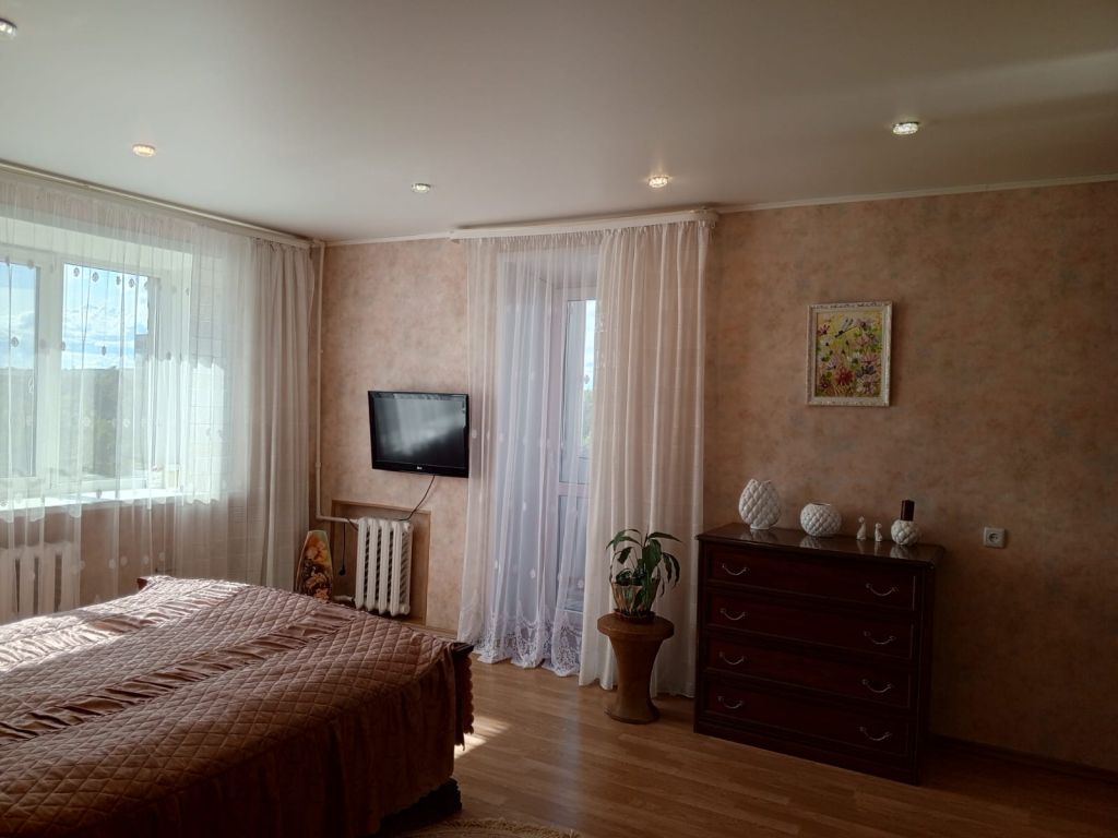 Продажа 3-комнатной квартиры, Кострома, Подлипаева ул,  3