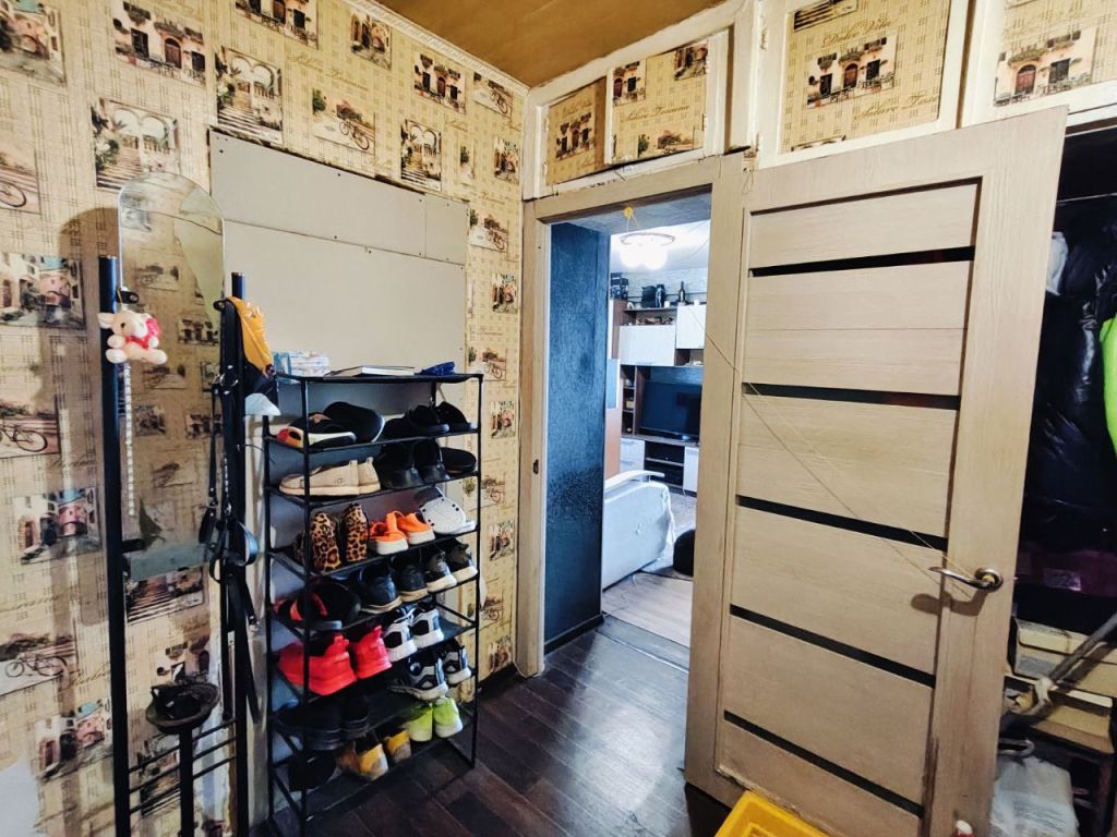 Продажа 4-комнатной квартиры, Новомосковск, Маяковского ул,  6