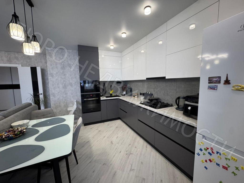 Продажа 3-комнатной квартиры, Балашов, Ленина ул,  36А