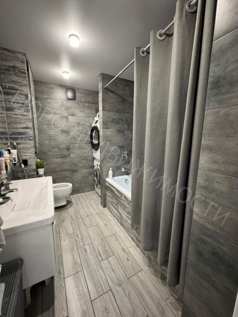 Продажа 3-комнатной квартиры, Балашов, Ленина ул,  36А