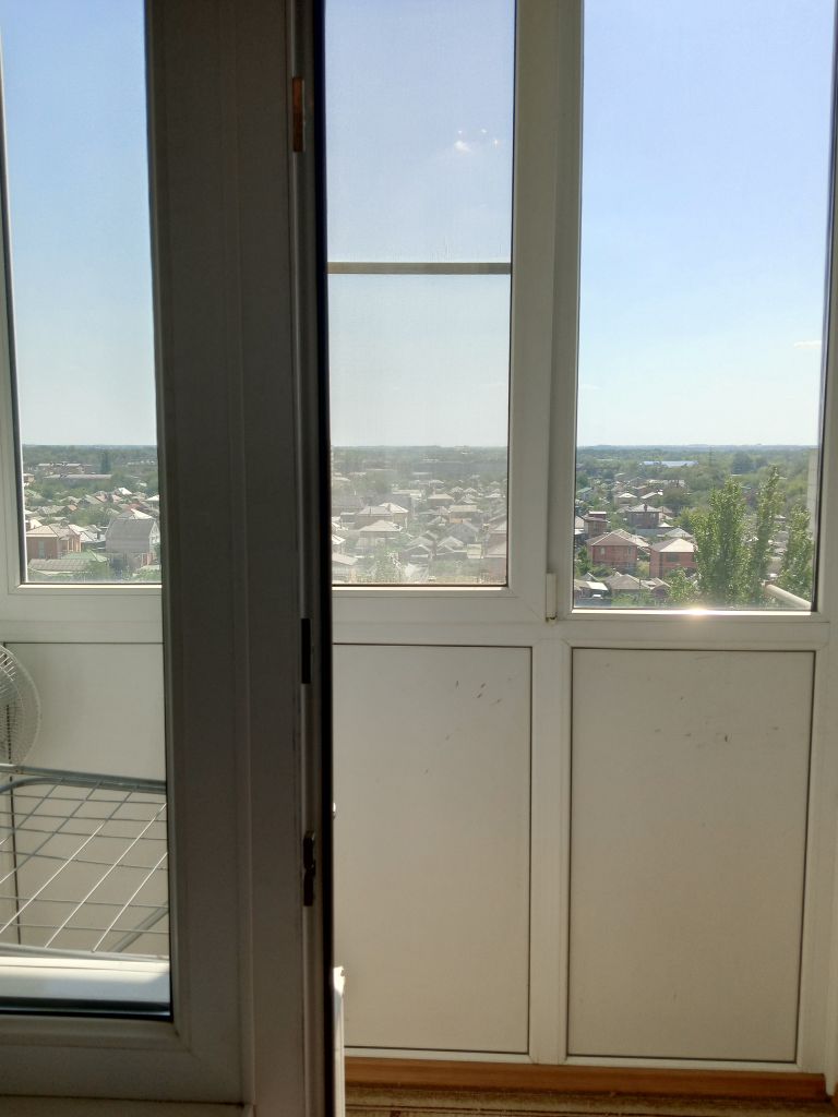 Продажа 3-комнатной квартиры, Батайск, Герцена ул,  35