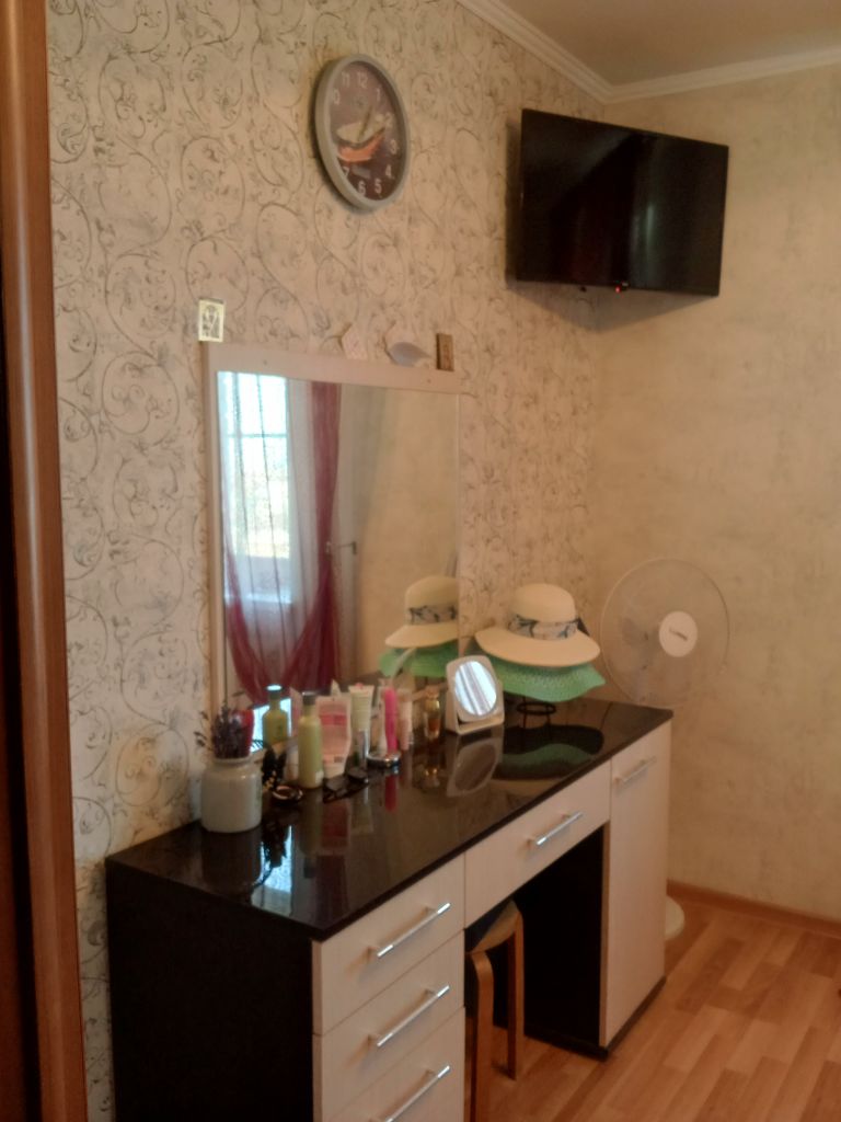 Продажа 3-комнатной квартиры, Батайск, Герцена ул,  35