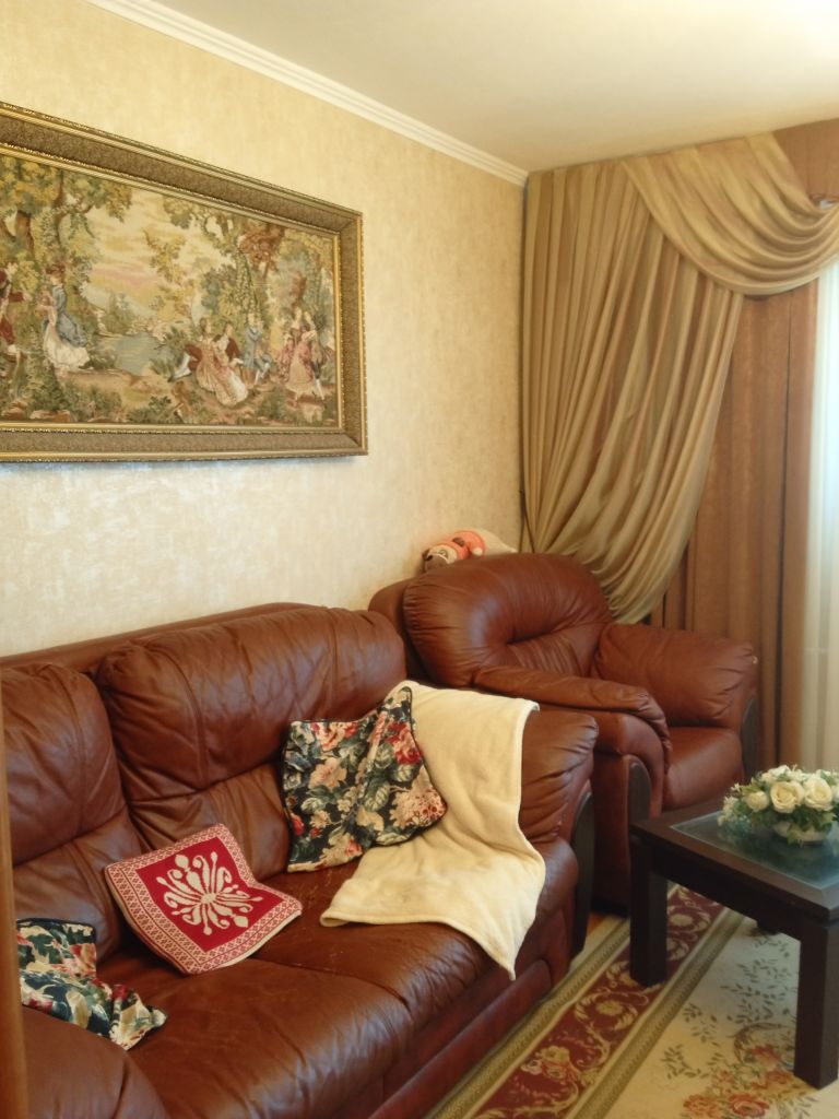 Продажа 3-комнатной квартиры, Батайск, Герцена ул,  35