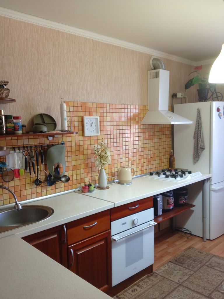 Продажа 3-комнатной квартиры, Батайск, Герцена ул,  35