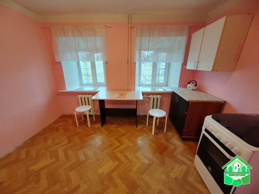 Продажа 6-комнатной квартиры, Ярославль, Октября пр-кт,  11