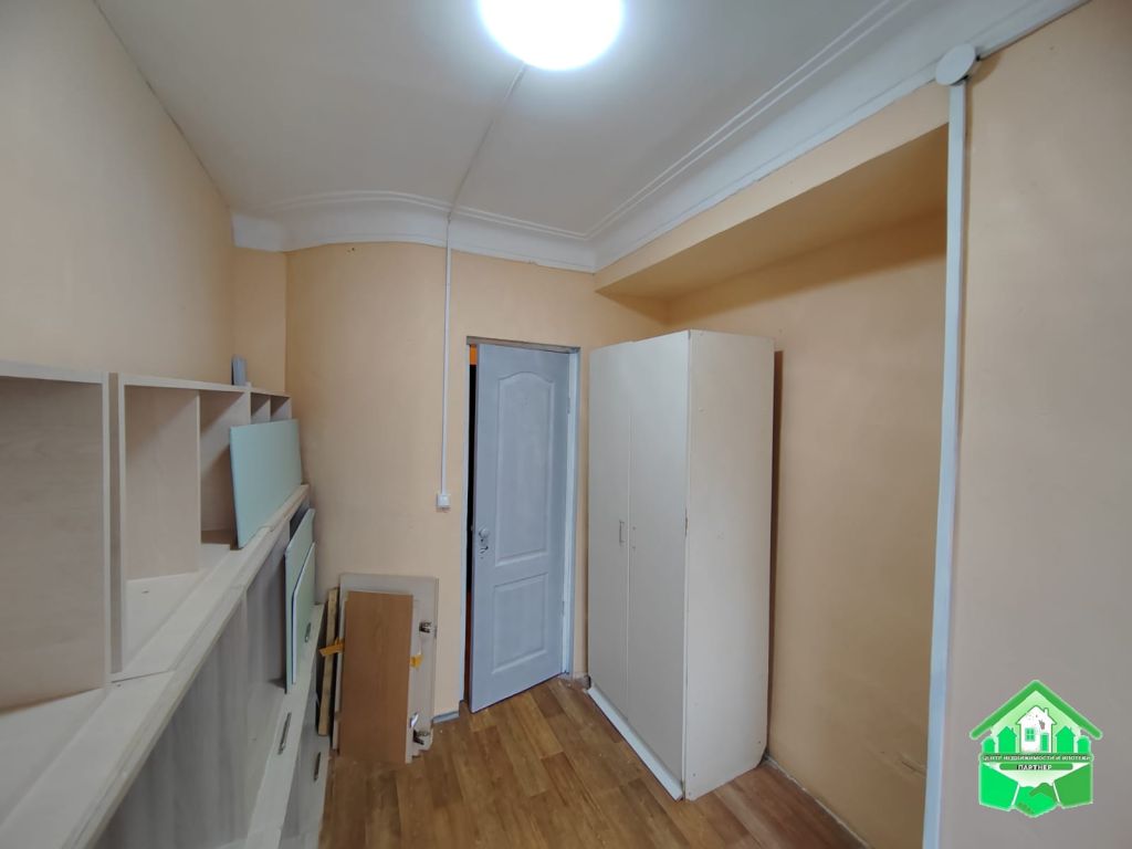 Продажа 6-комнатной квартиры, Ярославль, Октября пр-кт,  11