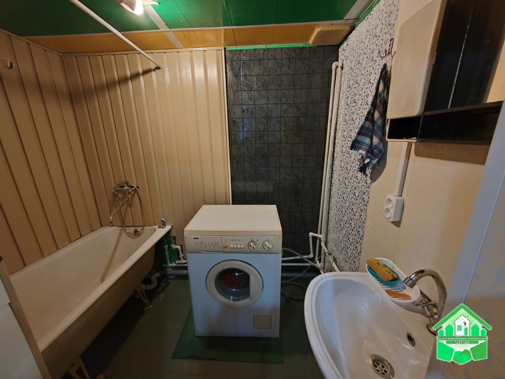 Продажа 6-комнатной квартиры, Ярославль, Октября пр-кт,  11