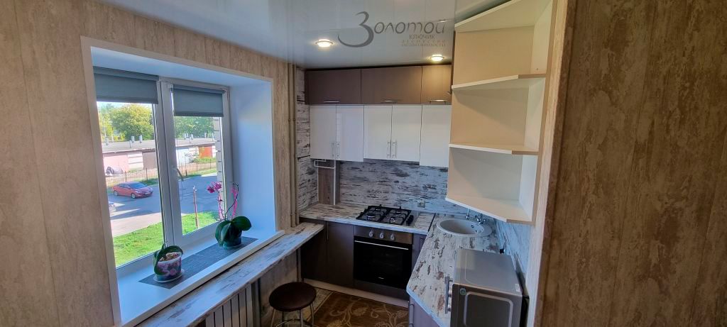 Продажа 4-комнатной квартиры, Нижний Новгород, Ильича пр-кт,  56к2 