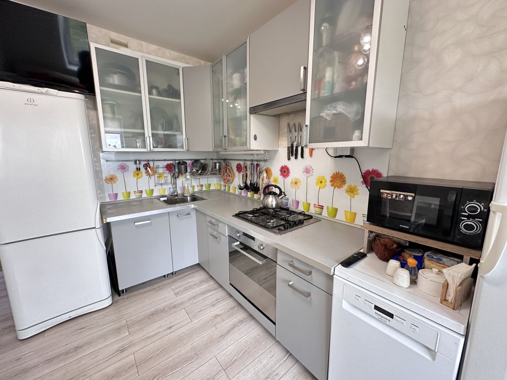 Продажа 3-комнатной квартиры, Нижний Новгород, Кемеровская ул,  12