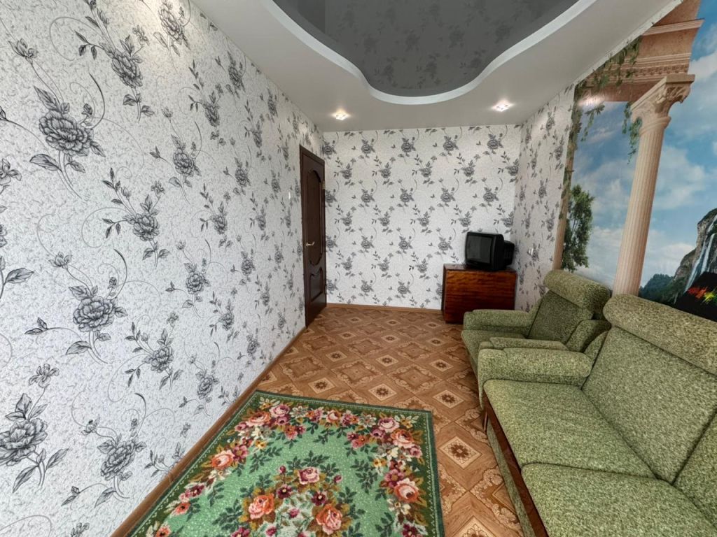 Продажа 2-комнатной квартиры, Китово, Центральная Улица,  111