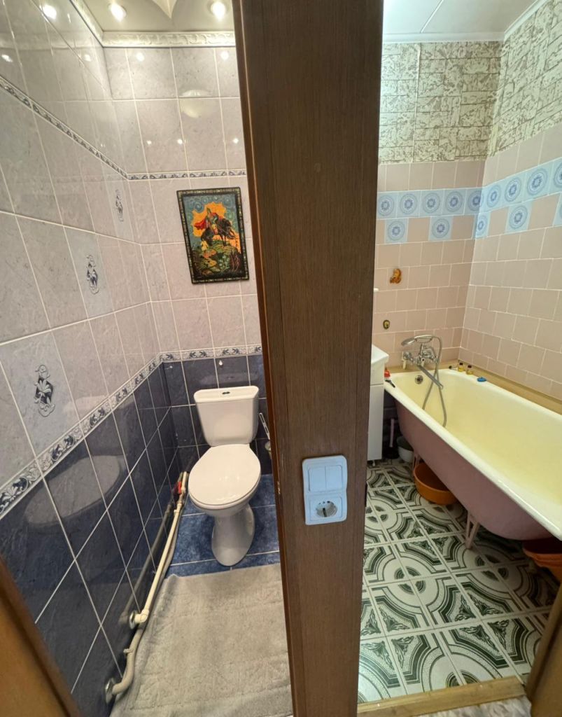 Продажа 2-комнатной квартиры, Китово, Центральная Улица,  111