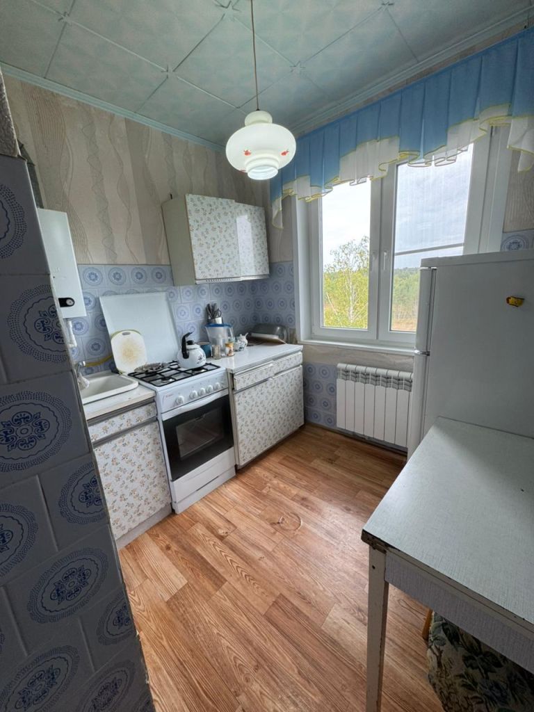 Продажа 2-комнатной квартиры, Китово, Центральная Улица,  111