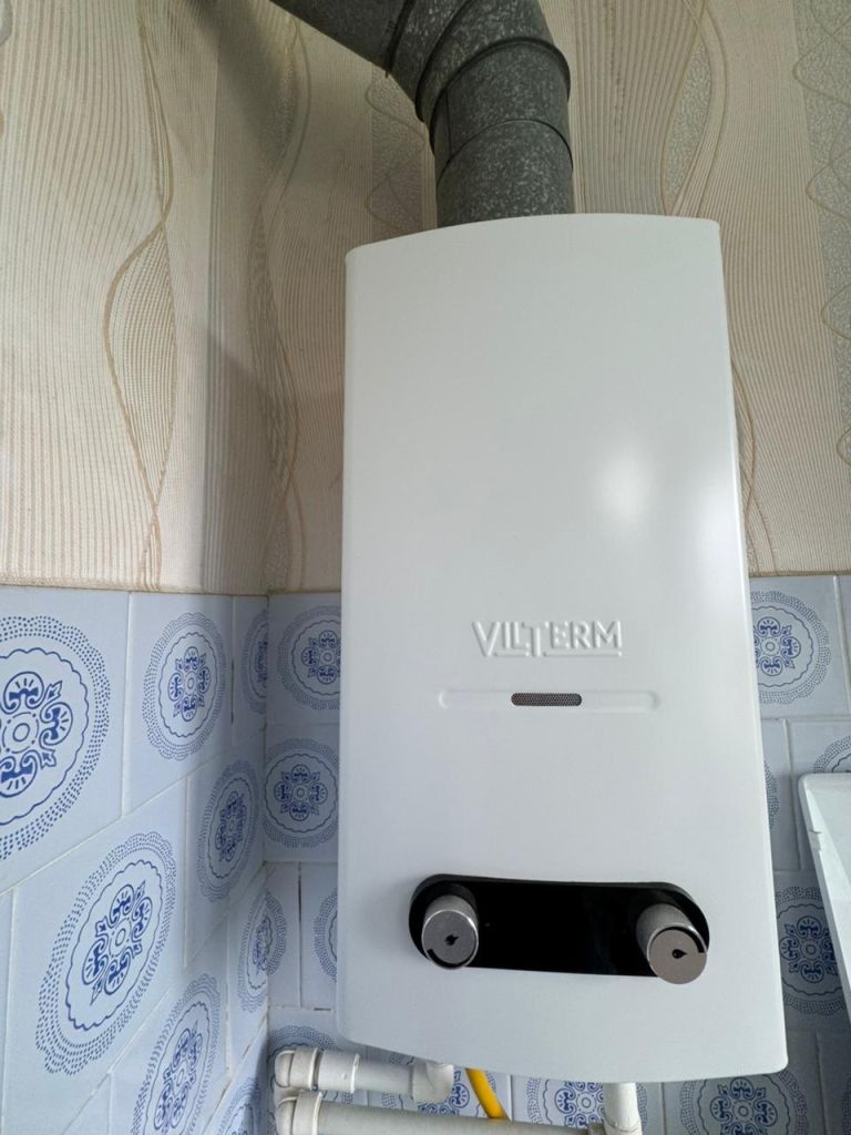 Продажа 2-комнатной квартиры, Китово, Центральная Улица,  111