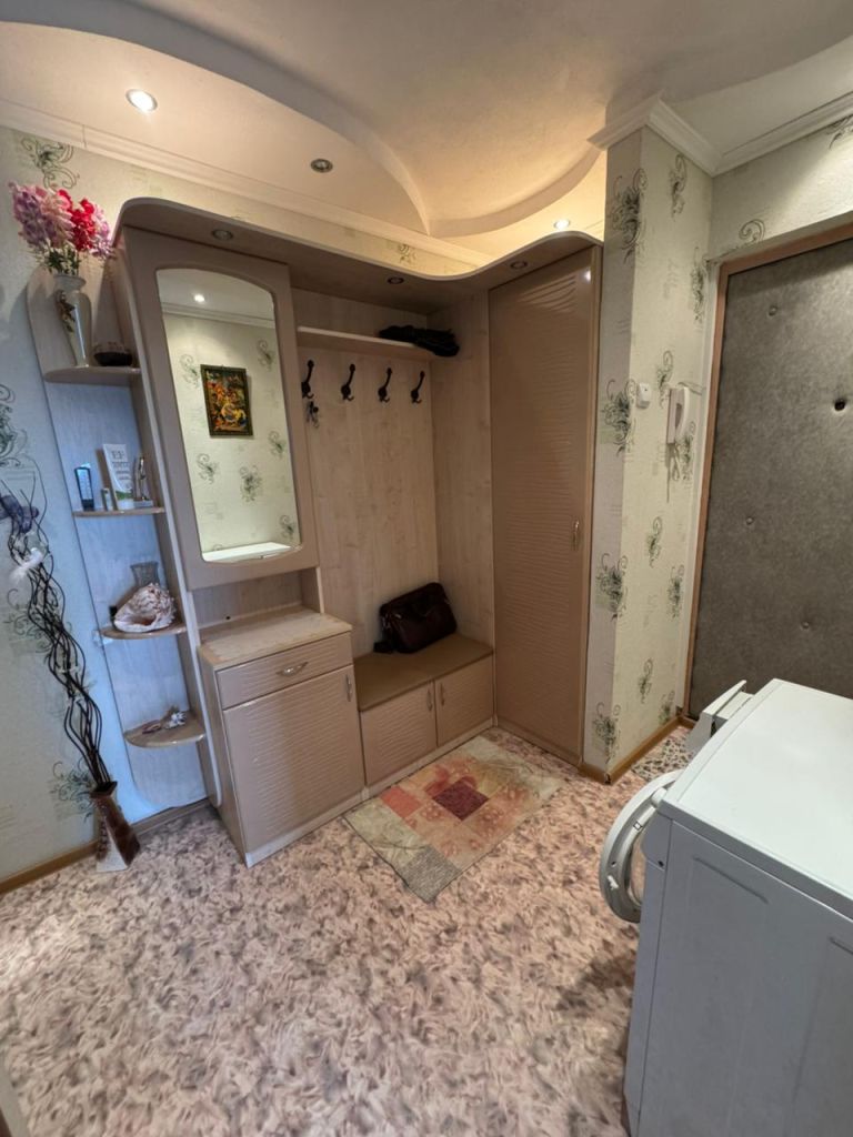 Продажа 2-комнатной квартиры, Китово, Центральная Улица,  111