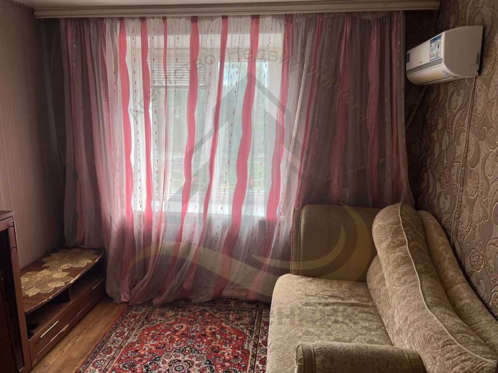 Аренда 1-комнатной квартиры, Старый Оскол, Горняк мкр,  10