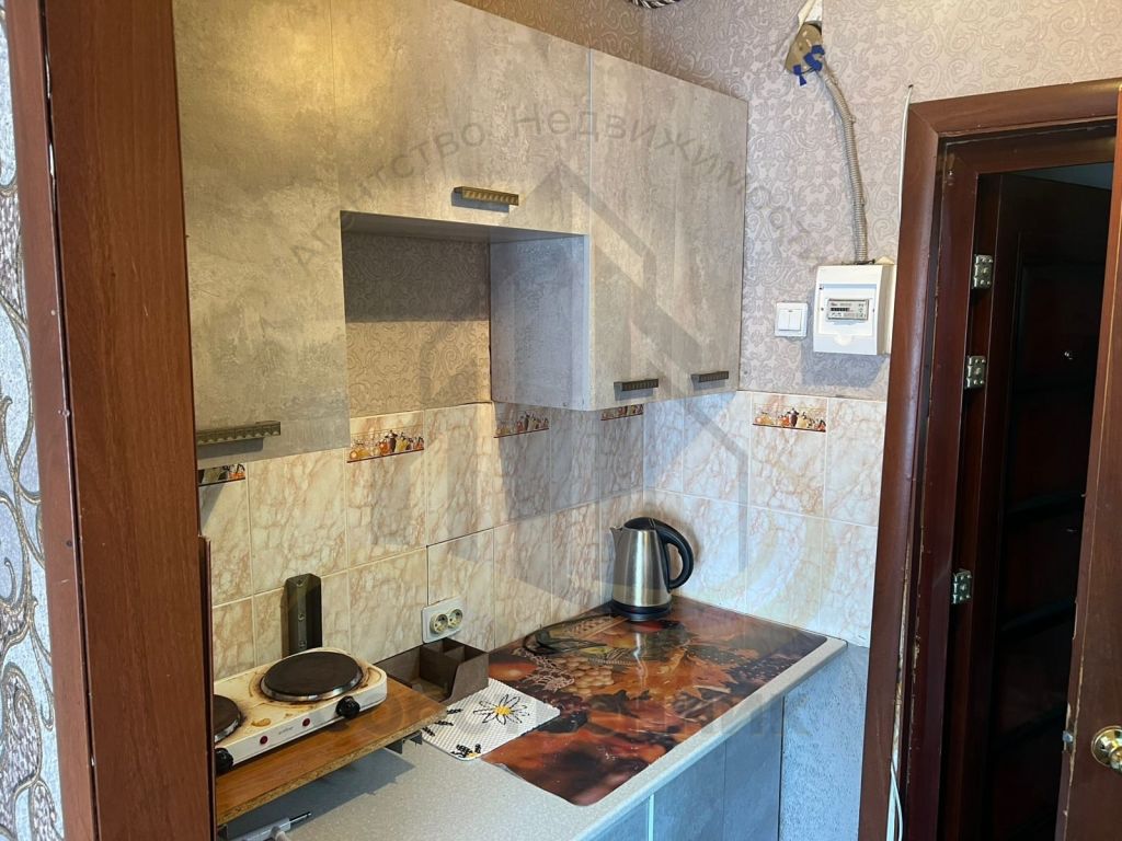 Аренда 1-комнатной квартиры, Старый Оскол, Горняк мкр,  10