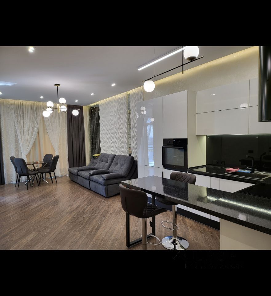 Продажа 2-комнатной квартиры, Саратов, Славянская пл,  2