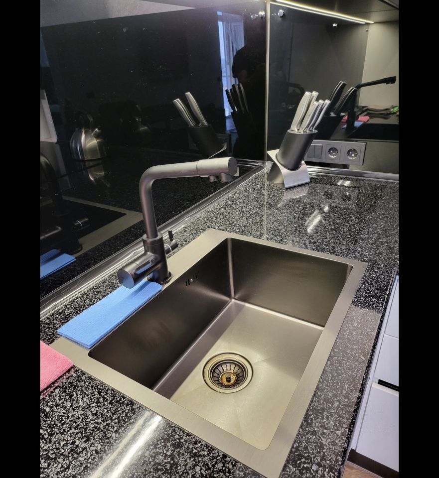 Продажа 2-комнатной квартиры, Саратов, Славянская пл,  2