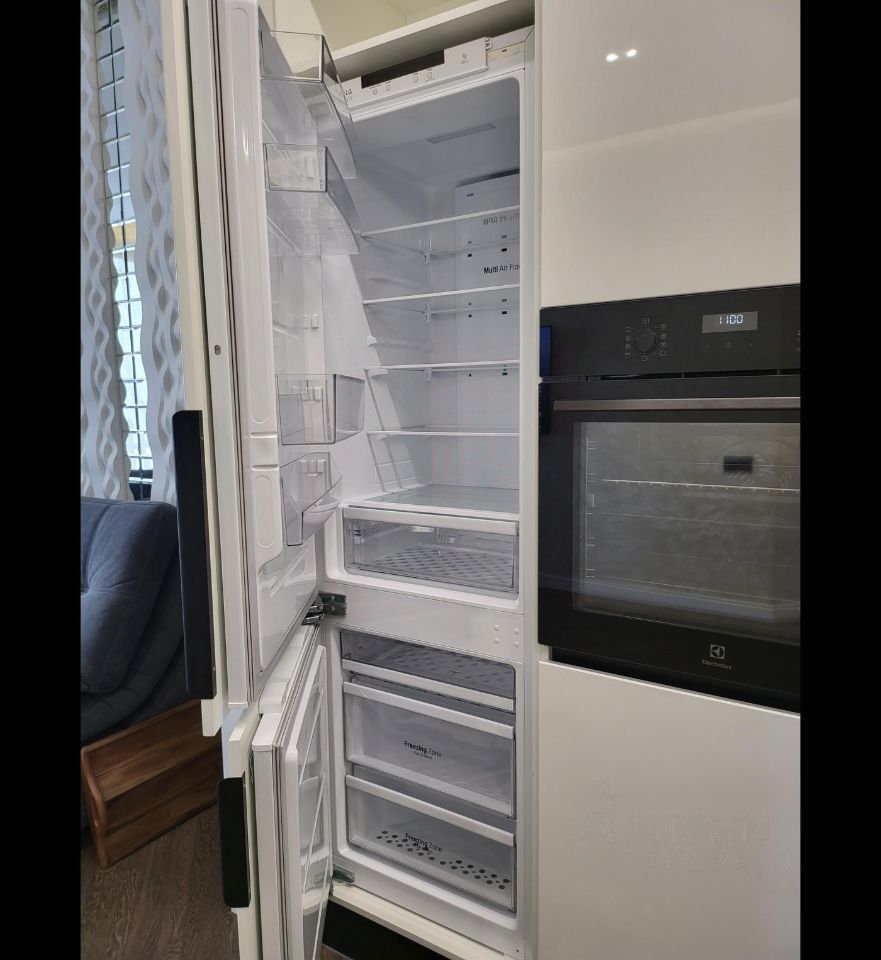 Продажа 2-комнатной квартиры, Саратов, Славянская пл,  2