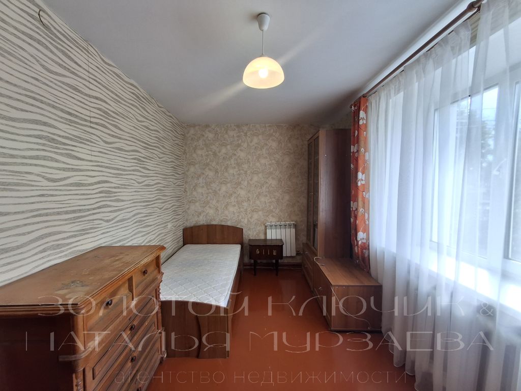 Продажа 3-комнатной квартиры, Каликино, Октябрьская,  17