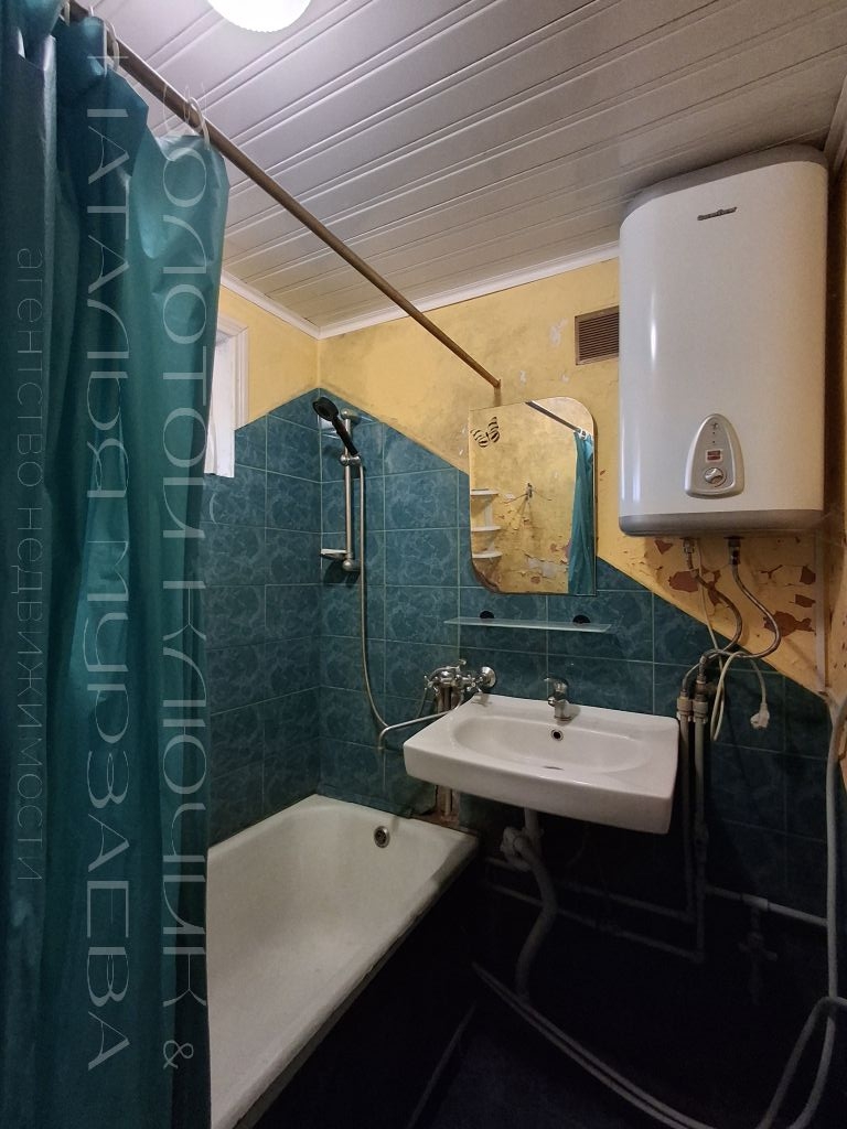 Продажа 3-комнатной квартиры, Каликино, Октябрьская,  17