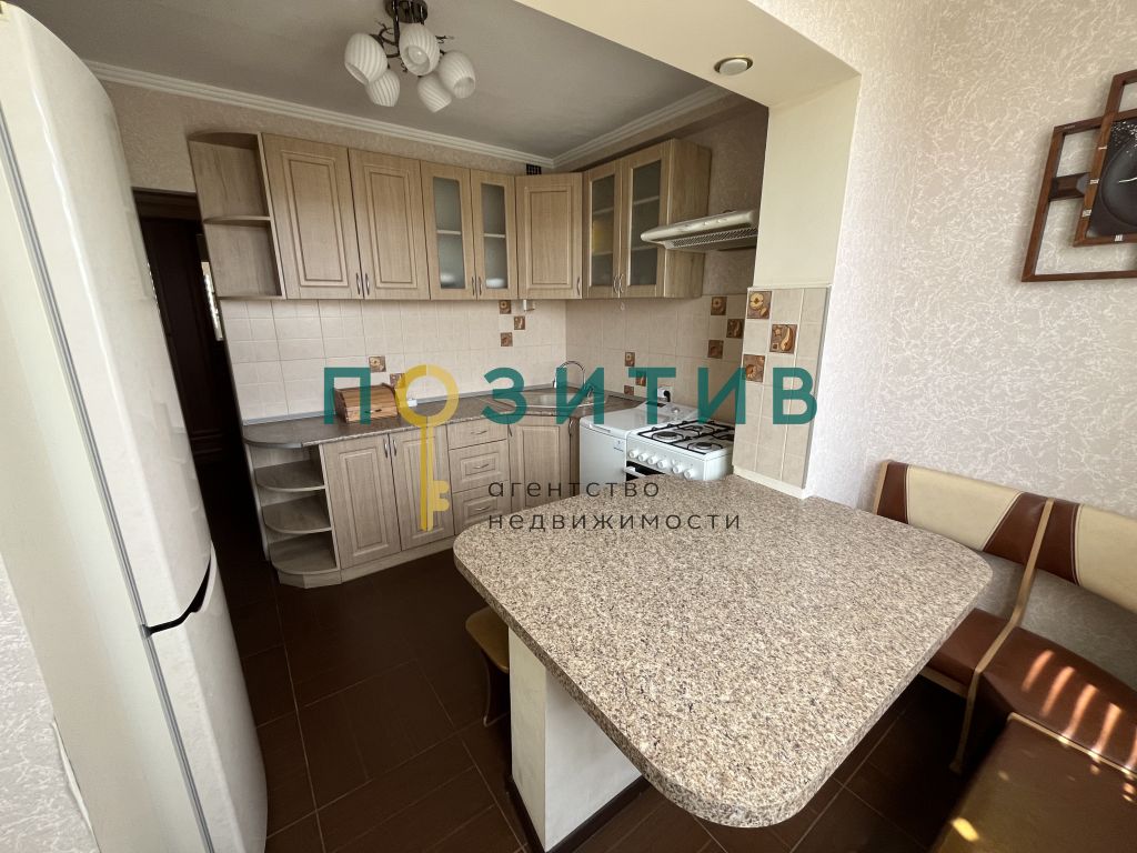 Продажа 2-комнатной квартиры, Ессентуки, Октябрьская ул,  444