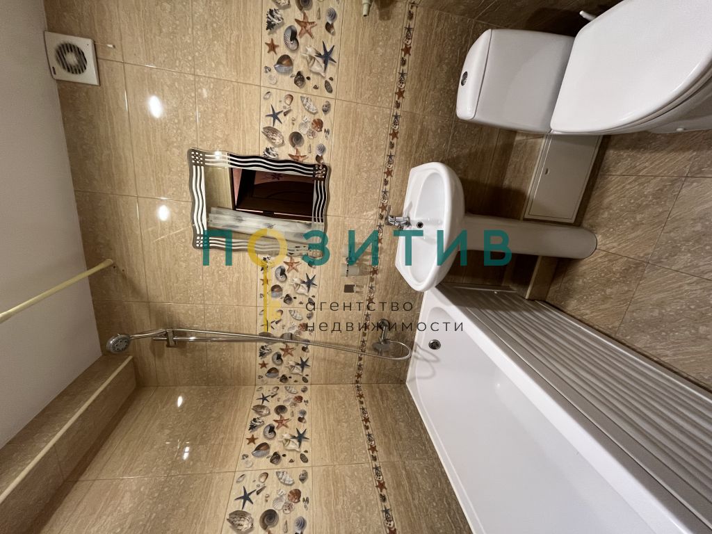 Продажа 2-комнатной квартиры, Ессентуки, Октябрьская ул,  444