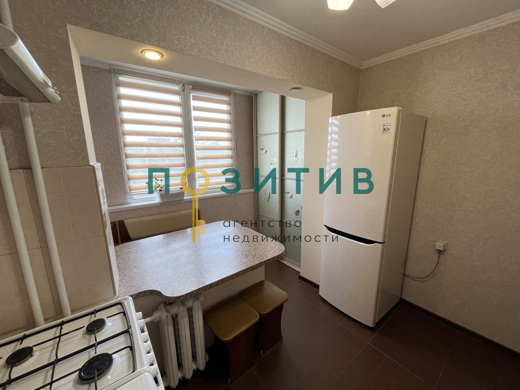 Продажа 2-комнатной квартиры, Ессентуки, Октябрьская ул,  444