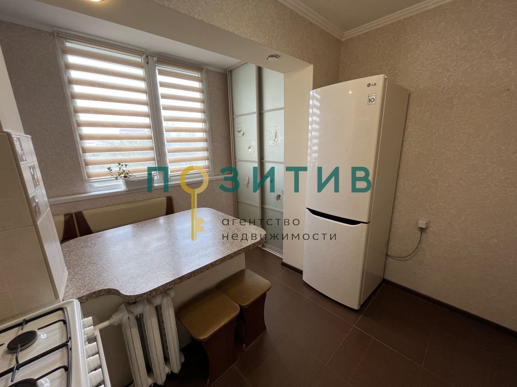 Продажа 2-комнатной квартиры, Ессентуки, Октябрьская ул,  444