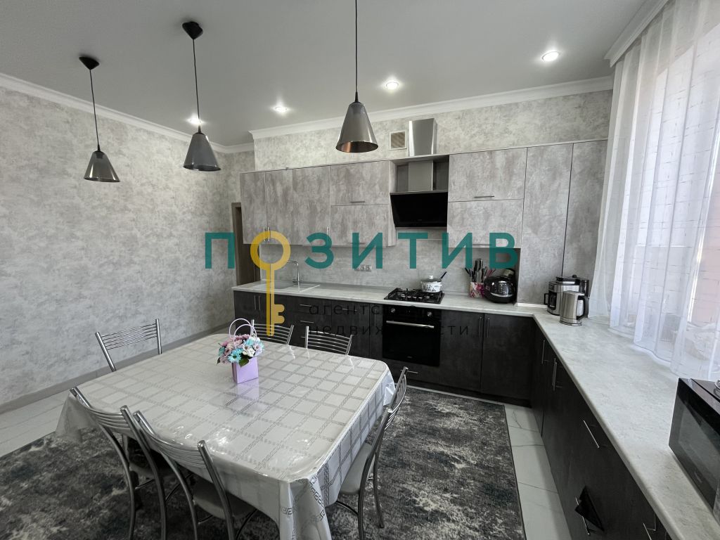 Продажа дома, 186м <sup>2</sup>, 4 сот., Ессентуки, Никольская ул