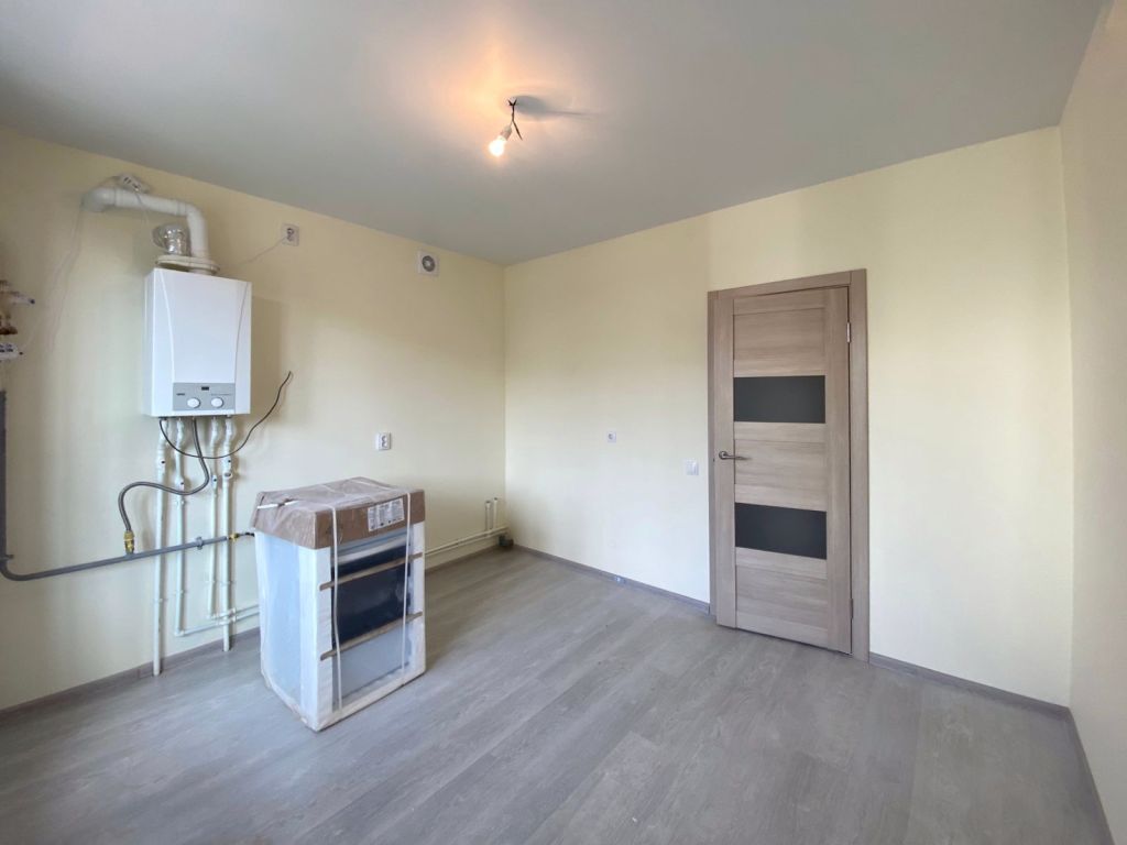 Продажа 2-комнатной квартиры, Красный Бор, Большая Заозерная ул,  35