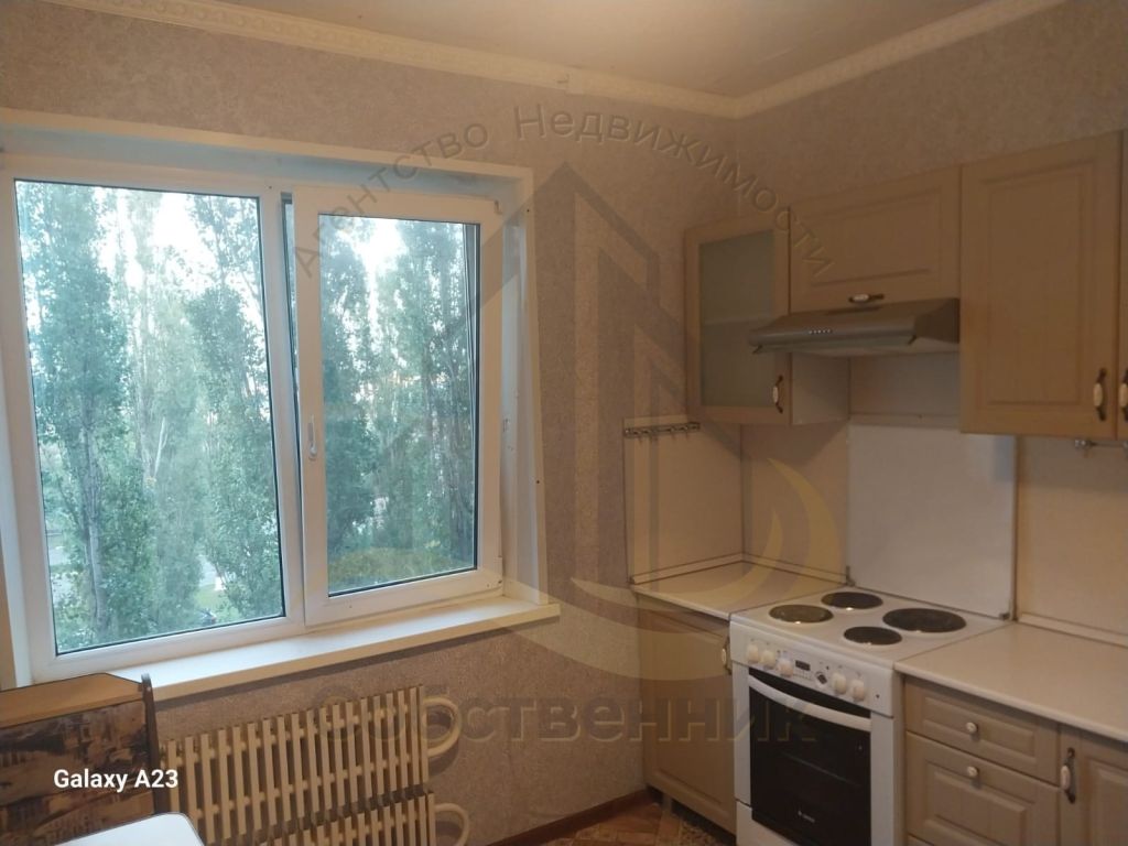 Аренда 1-комнатной квартиры, Старый Оскол, Макаренко мкр,  38