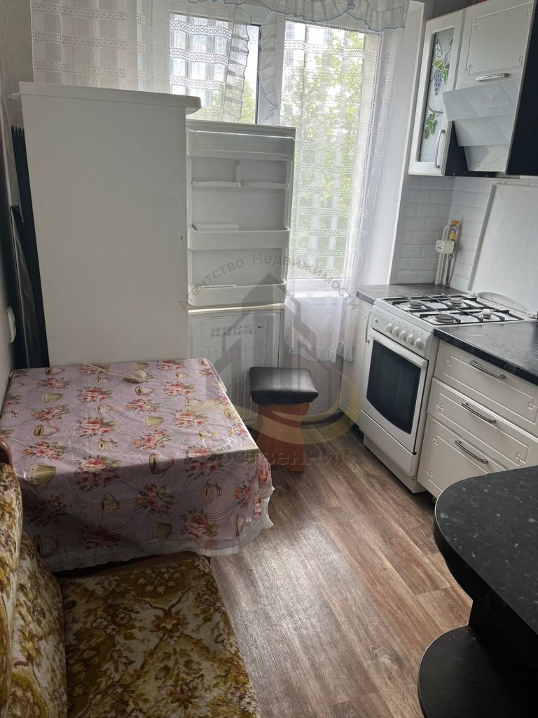 Аренда 3-комнатной квартиры, Старый Оскол, Лебединец мкр,  13