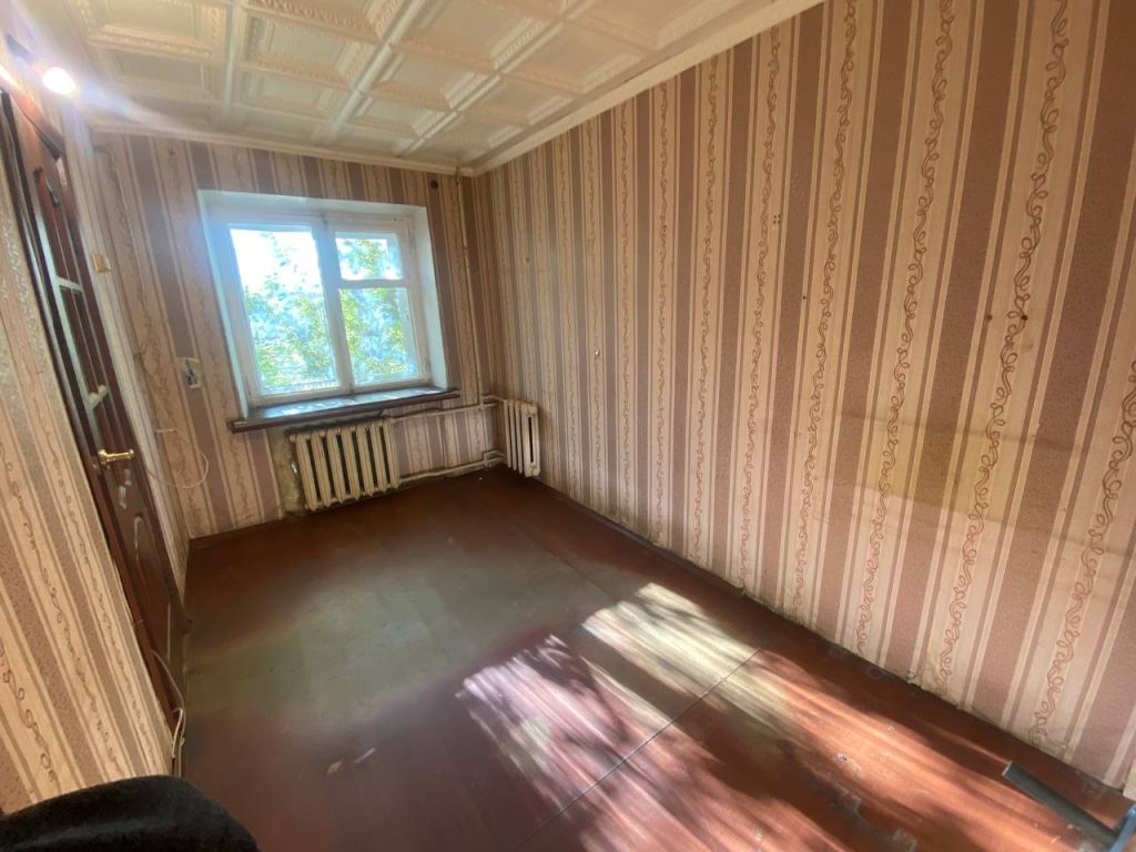 Продажа 2-комнатной квартиры, Нижний Новгород, Октябрьской Революции ул,  18