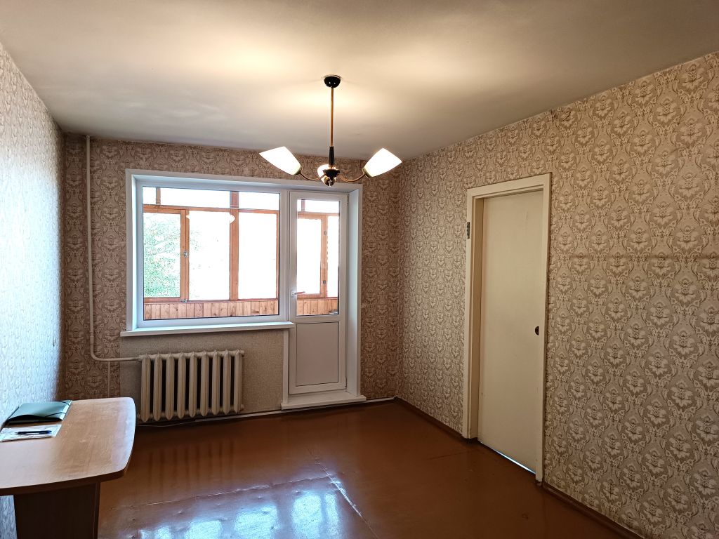 Продажа 2-комнатной квартиры, Ярославль, Дзержинского пр-кт,  27