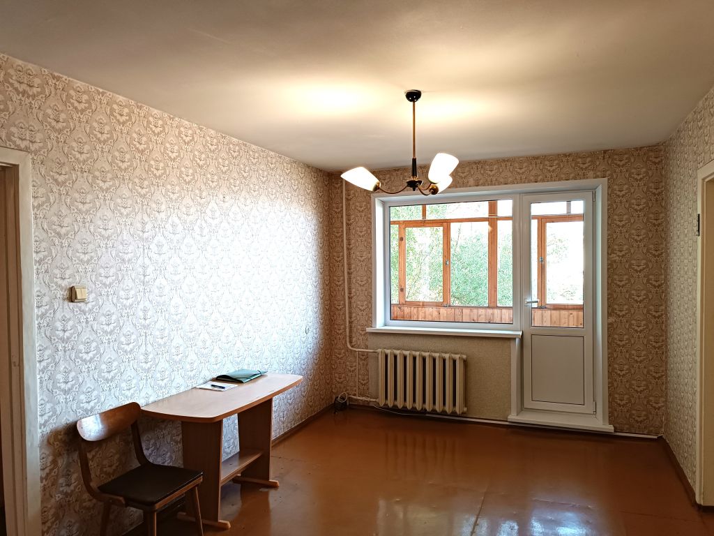 Продажа 2-комнатной квартиры, Ярославль, Дзержинского пр-кт,  27