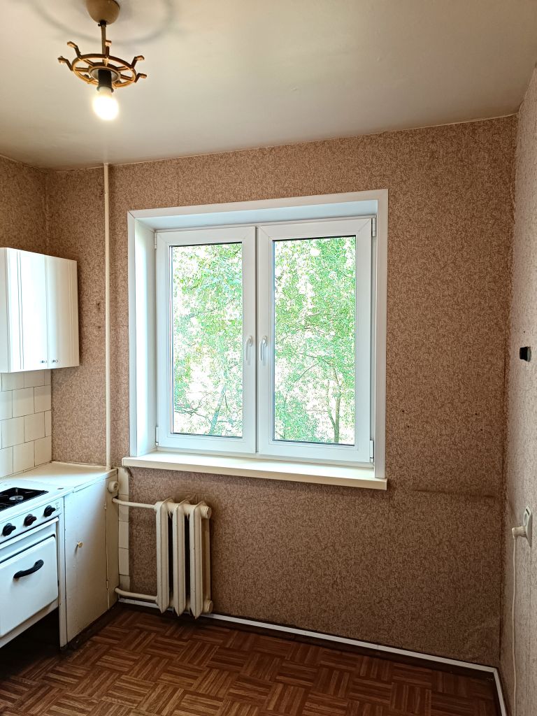 Продажа 2-комнатной квартиры, Ярославль, Дзержинского пр-кт,  27