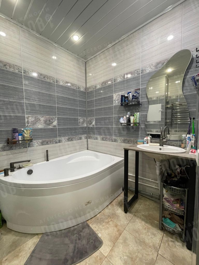 Продажа 3-комнатной квартиры, Тверь, Левитана ул,  54