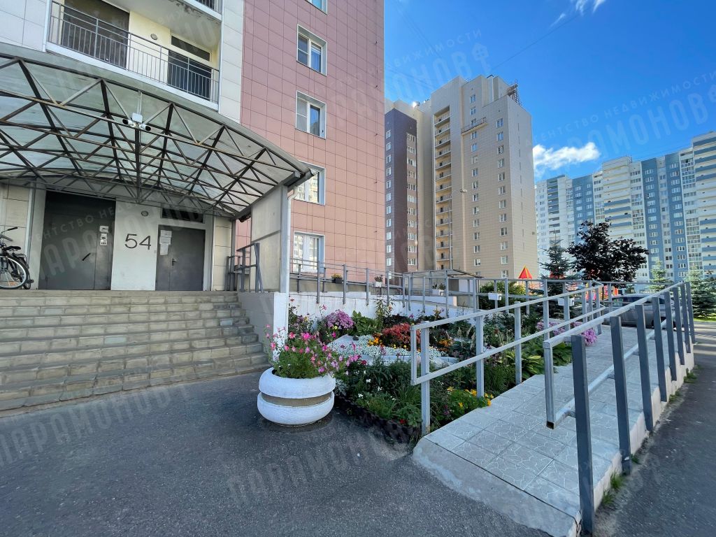 Продажа 3-комнатной квартиры, Тверь, Левитана ул,  54